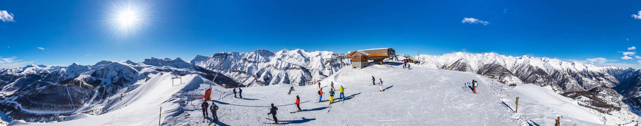 station-auron-promo